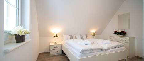 3 Schlafzimmer, Bügeleisen/Bügelbrett, WLAN