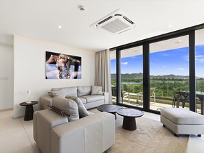 Living area - B-802 (Cupecoy)