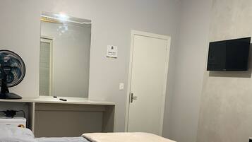 Habitación económica doble | Wifi gratis y ropa de cama