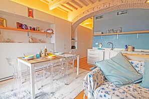 TV - La Calata - Monolocale (Portoferraio)