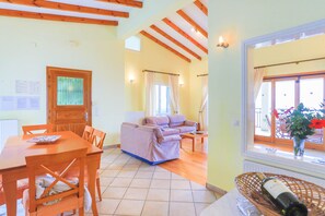 TV, DVD player - 3 Bedroom Villa, Private Pool, Sea Views, Nisaki (Nisaki)