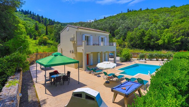 A two-story house with a swimming pool, outdoor seating, and a tennis table. - 3 Bedroom Villa, Private Pool, Agios Stefanos (Agios Stefanos)