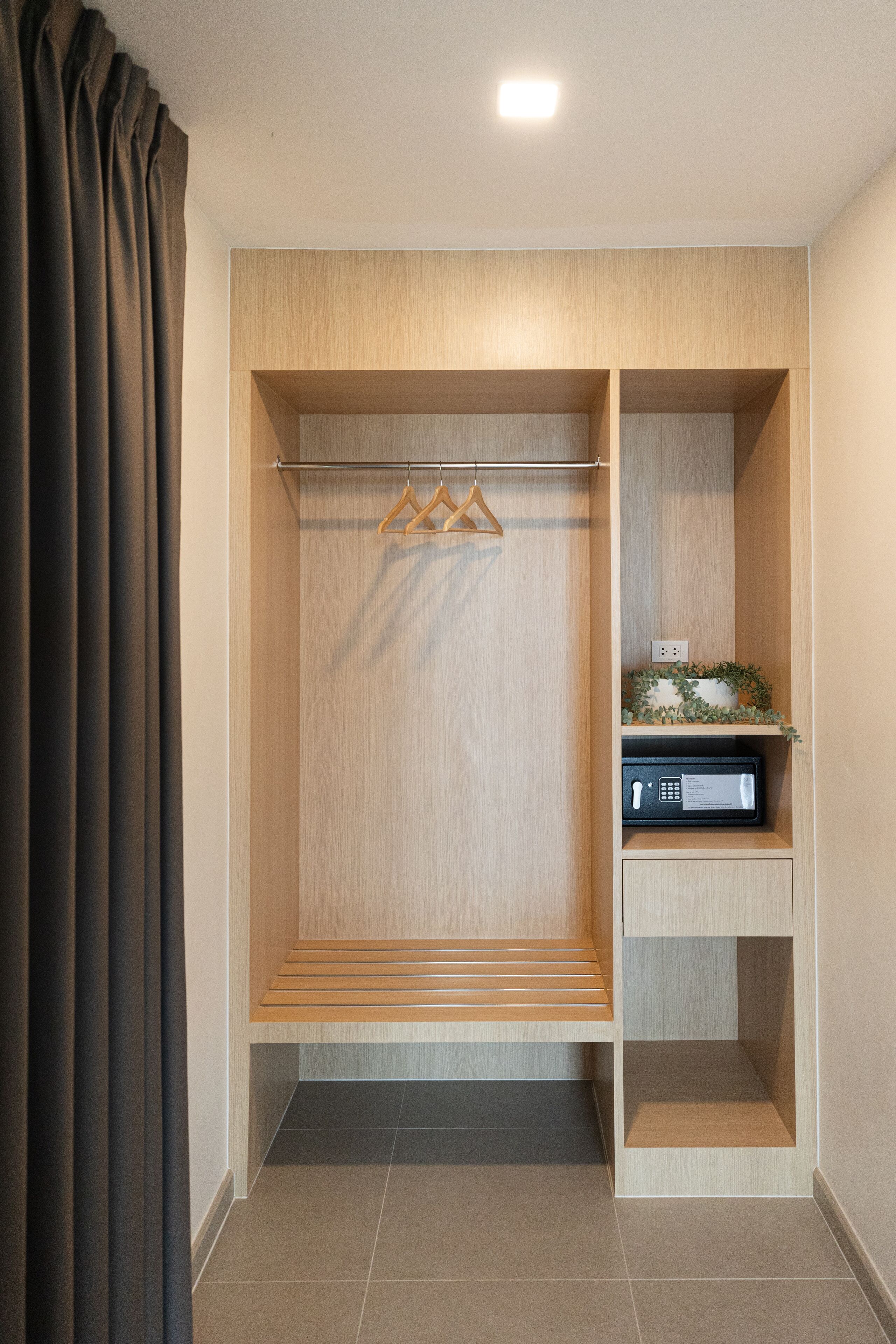 Standard Room | Free WiFi, bed sheets