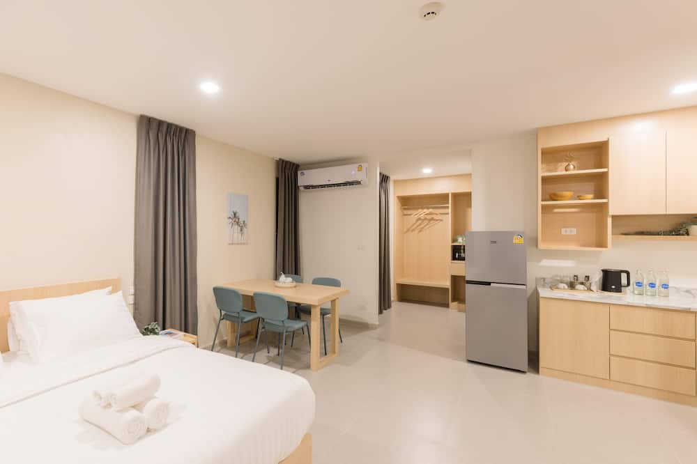 Good Nine Hotel