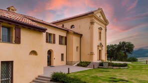 Villa | 5 bedrooms - Santa Maria Maddalena 10 Emma Villas (Castel San Pietro Terme)