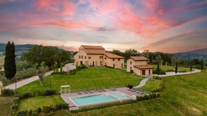 Villa | 5 bedrooms - Santa Maria Maddalena 10 Emma Villas (Castel San Pietro Terme)