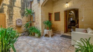 Unclassified image, 2 of 34, button - Ta'leli Pool Farmhouse in Gozo (Gharb)