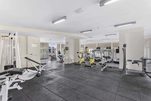 Fitness facility - High-Floor 2-Bed CBD Unit With Views & Amenities (Brisbane City)