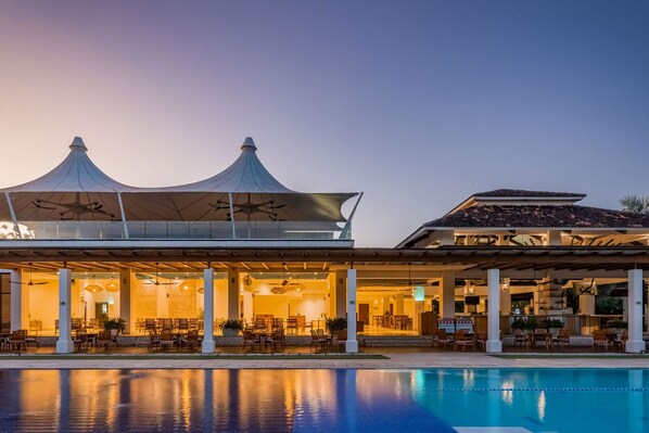 Pool - Bougainvillea 6203 Luxury Condo - Reserva Conchal (Cabo Velas)