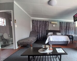 4 chambres, fer et planche à repasser, Wi-Fi, draps fournis