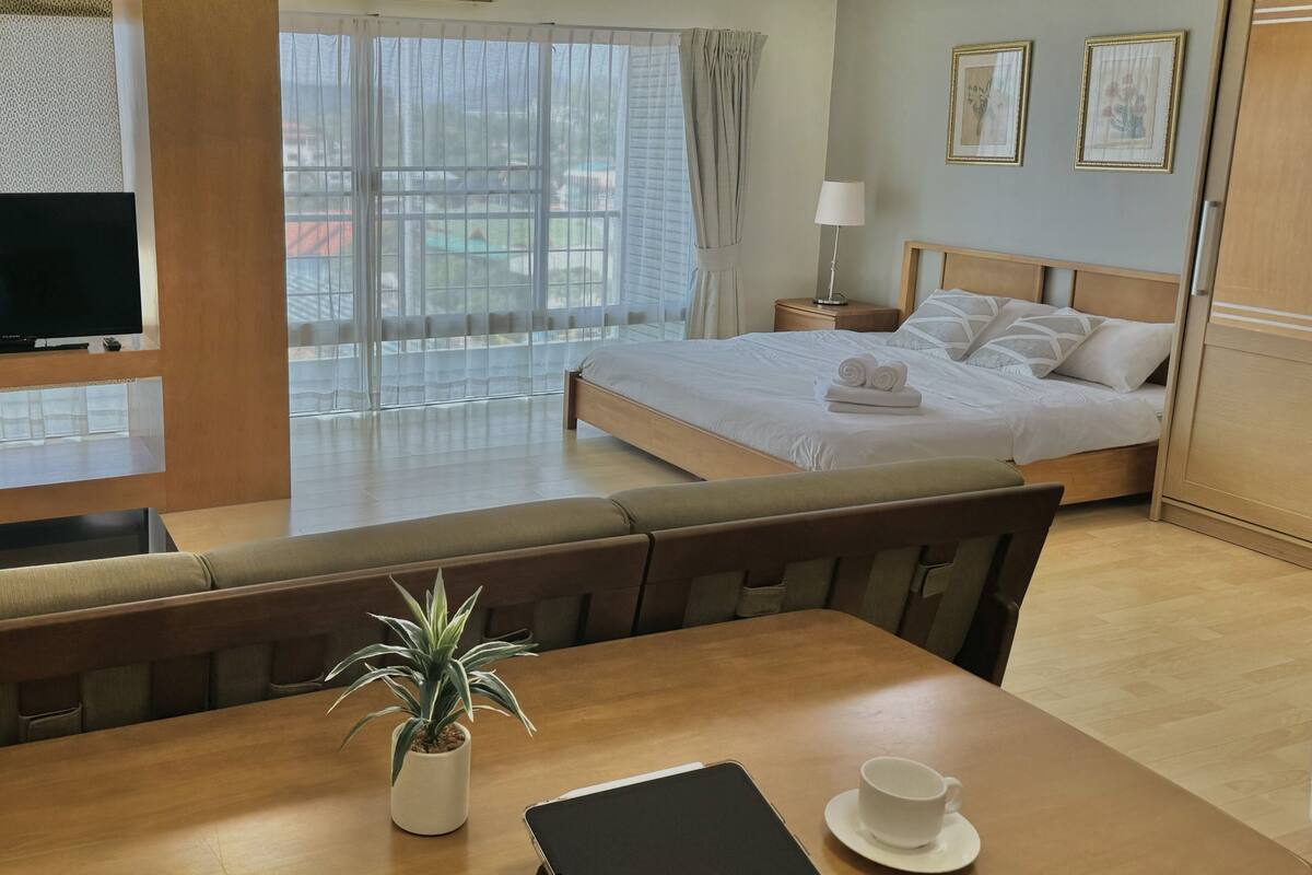 Estudi en suite Comfort | 1 dormitori, wifi gratuïta i roba de llit