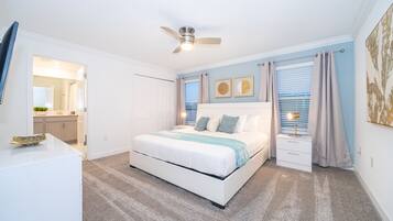 4 chambres, coffres-forts dans les chambres, fer et planche Ă repasser