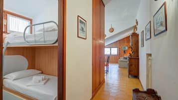 Appartement Familial, plusieurs chambres (The Secret Garden) | 1 chambre, Wi-Fi, draps fournis