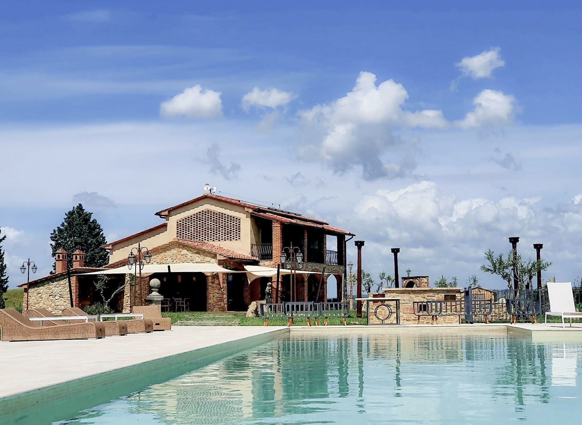 Luxury Villa on organic estate,saltwater pool,restaurant,stable,Volterra