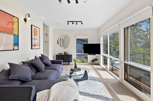 Boxy's Beach House: Perfect Location - Sea ViewsPeace & Quiet - Walk Anywhere