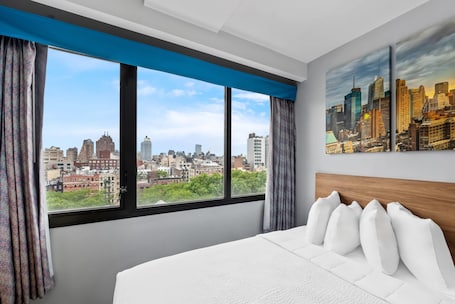 华丽客房, 1 张大床, 无烟房 (Upper Floor, Manhattan View) | 免费 WiFi