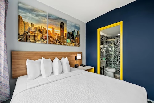 Days Inn by Wyndham New York Chinatown