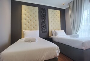 Twin Room | Free WiFi - New Orleans Tagaytay (Tagaytay)