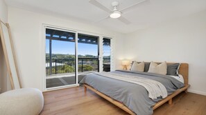 4 Schlafzimmer, Bügeleisen/Bügelbrett, kostenloses WLAN, Bettwäsche