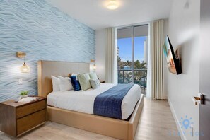 2 Schlafzimmer, Schreibtisch, Bügeleisen/Bügelbrett, Reisekinderbett