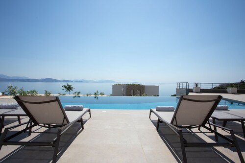Villa Thymari, a brand new villa to enjoy the Mediterranean lifestyle!