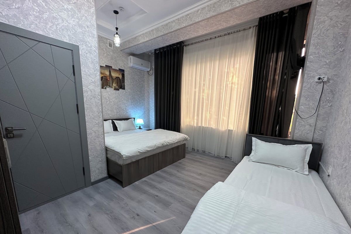 Family Room | Free WiFi, bed sheets