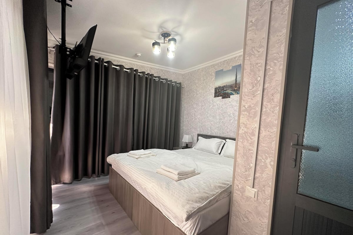 Comfort Double Room, City View | WiFi (free), bed sheets