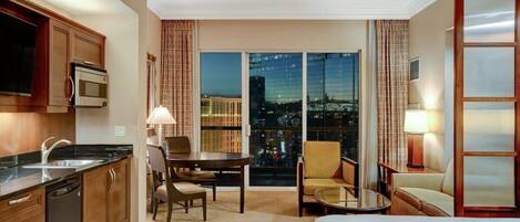 Zimmersafe, Schreibtisch, Bügeleisen/Bügelbrett, WLAN