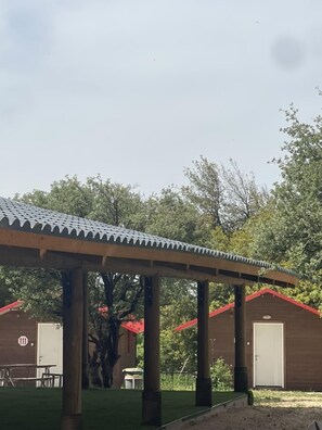 Basic Cabin - Yaar Odem Resort (Odem)
