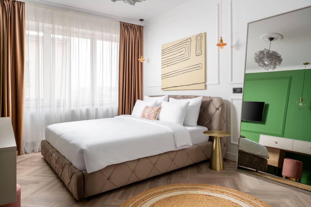 Minibar, in-room safe, desk, blackout drapes