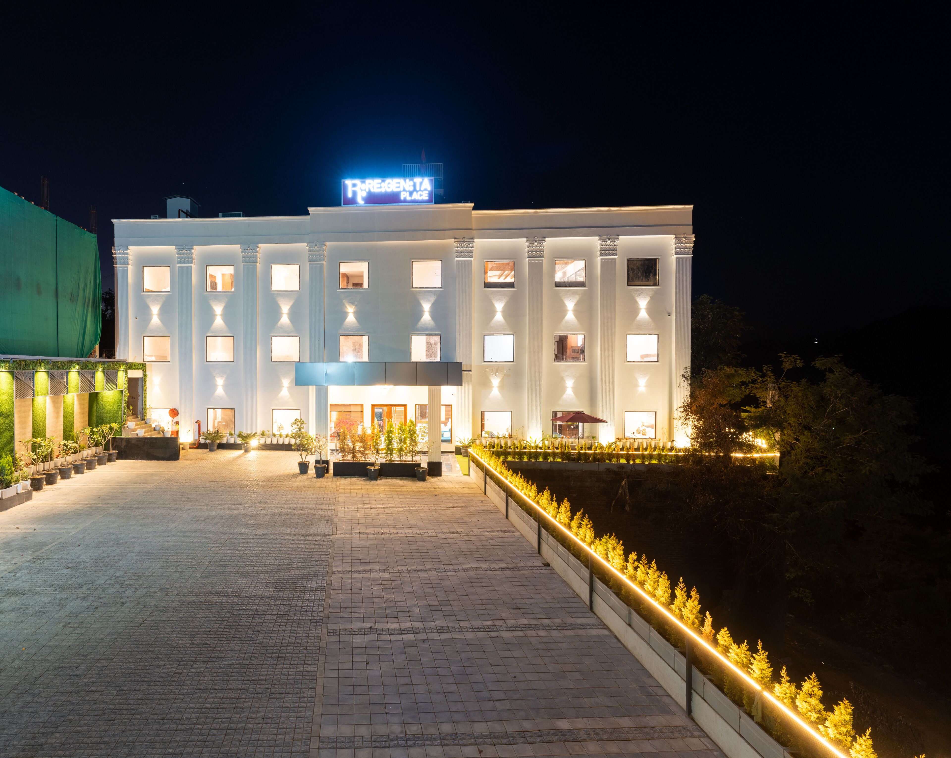 บริเวณภายนอก