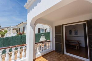 Exterior detail - Villa Noelia - Magnificent Sea Views & Close to the beach (San Jaime Mediterráneo)