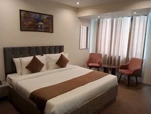 Premium bedding, down comforters, in-room safe, individually furnished - NAT GRAND REGENCY (Ludhiana)