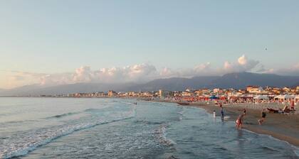 Ferienhaus mit Meerblick, Terrasse, Wlan, Parkplatz.