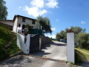 Property grounds - Ferienhaus mit Meerblick, Terrasse, Wlan, Parkplatz (Toscana)