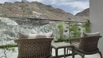 Villa, 4 Bedrooms, Balcony, Garden View | Balcony