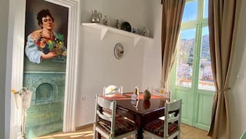 Apartment | Dapur peribadi | Pembancuh kopi espreso, pembancuh kopi/teh, peti sejuk
