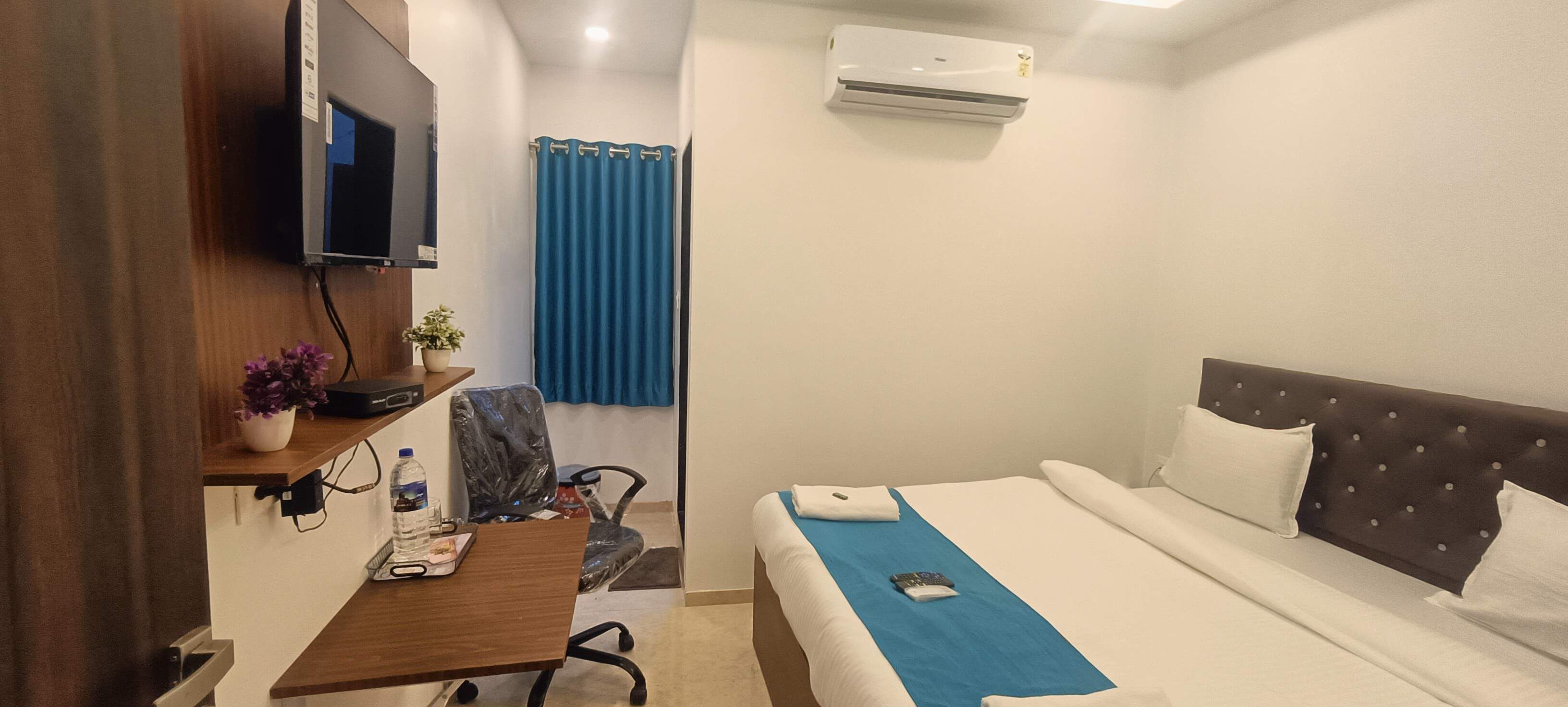 1 غرفة نوم ومكتب