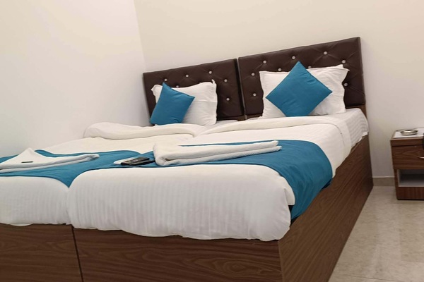 Standard Room | 1 bedroom, desk