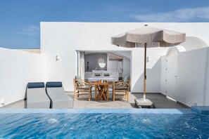 Pool - Junior Suite with outdoor private pool with jets, Aegean Melody Suites (Thira)
