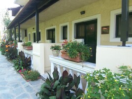 Fachada de la propiedad