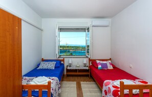 2 bedrooms, free WiFi, bed sheets