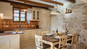 Dining - Villa Banko by Villas Guide (Brecevici)