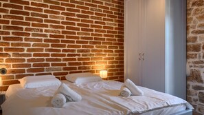 2 habitaciones, tabla de planchar con plancha y wifi gratis 