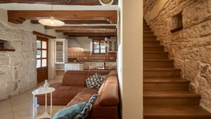TV - Villa Banko by Villas Guide (Brecevici)