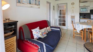 TV - Coastal House 2 BR, Pets Allowed, Parking (Saint-Hilaire-de-Riez)