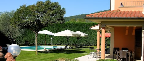 Villa, 5 chambres, fumeurs, piscine privée | Enceinte de l’hébergement