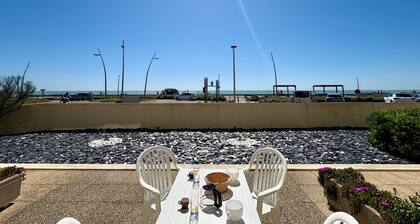 2-room apartment with terrace for 4 people, near beach