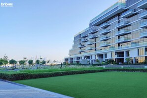 Property grounds - bnbme | The8 | 2 BDR (Dubai)