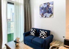 Căn hộ, 1 phòng ngủ, ban công, quang cảnh thành phố | Khu phòng khách
